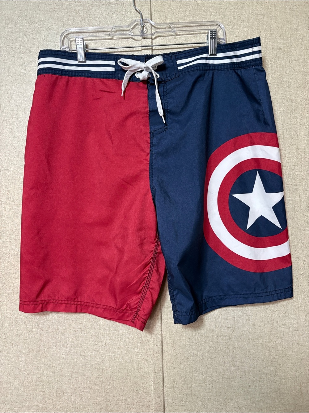 Marvel Captain America Men's Board Shorts Swim Trunks 2XL Beach Resort Vacation